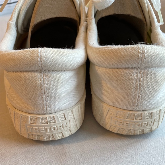Tretorn  Canvas Sneaker White ~ 7.5 - Picture 3 of 5